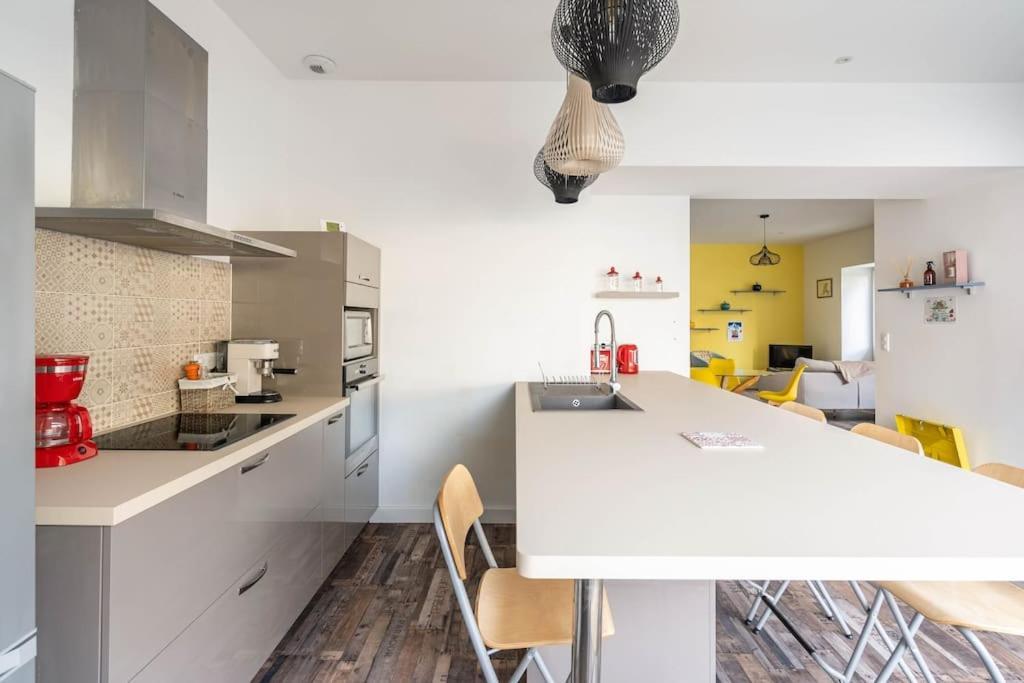 Superbe Appartement Avec Parking Gratuit Lons-le-Saunier Exterior photo
