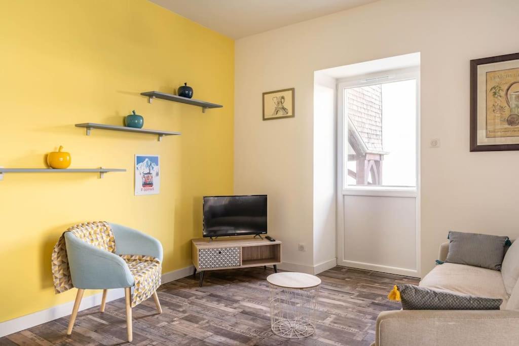 Superbe Appartement Avec Parking Gratuit Lons-le-Saunier Exterior photo