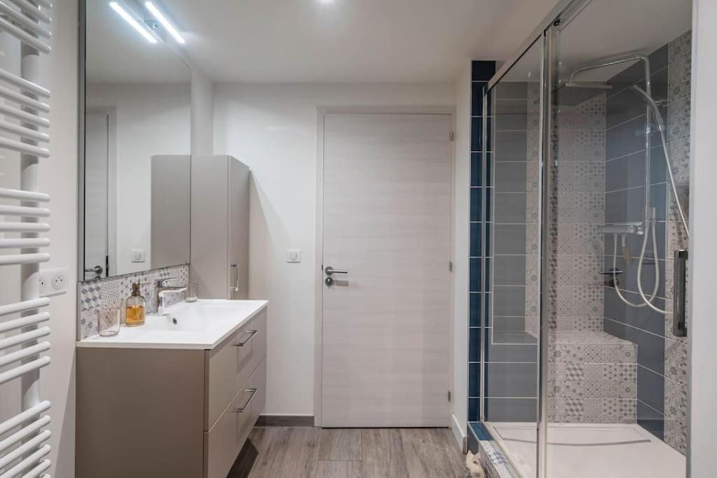 Superbe Appartement Avec Parking Gratuit Lons-le-Saunier Exterior photo