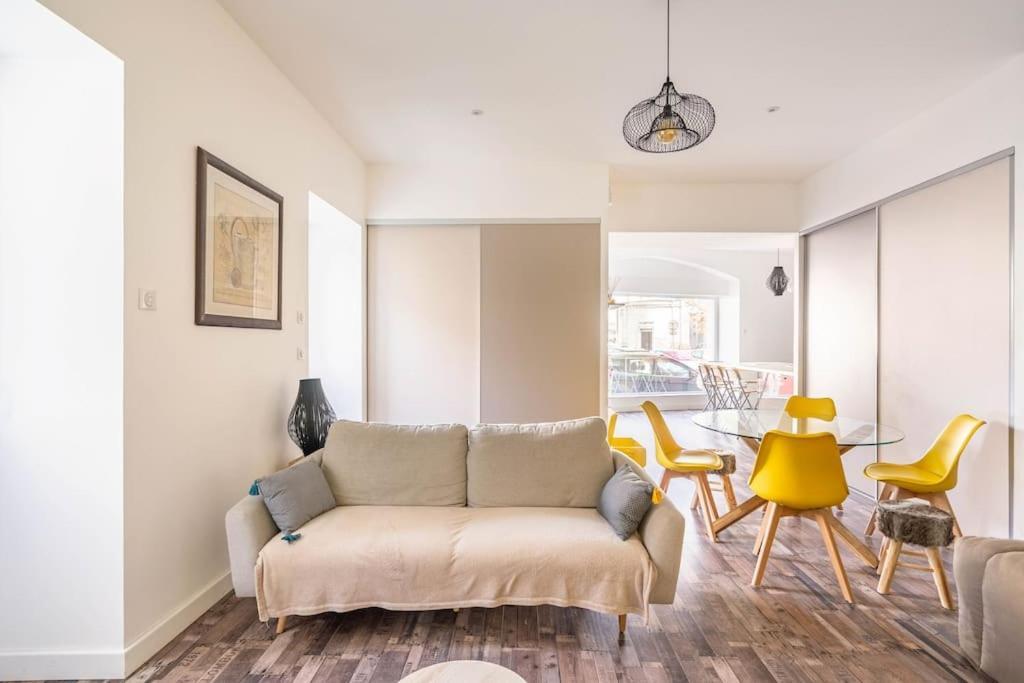 Superbe Appartement Avec Parking Gratuit Lons-le-Saunier Exterior photo