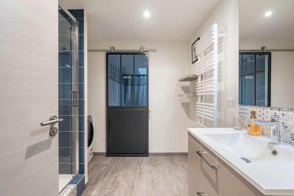 Superbe Appartement Avec Parking Gratuit Lons-le-Saunier Exterior photo
