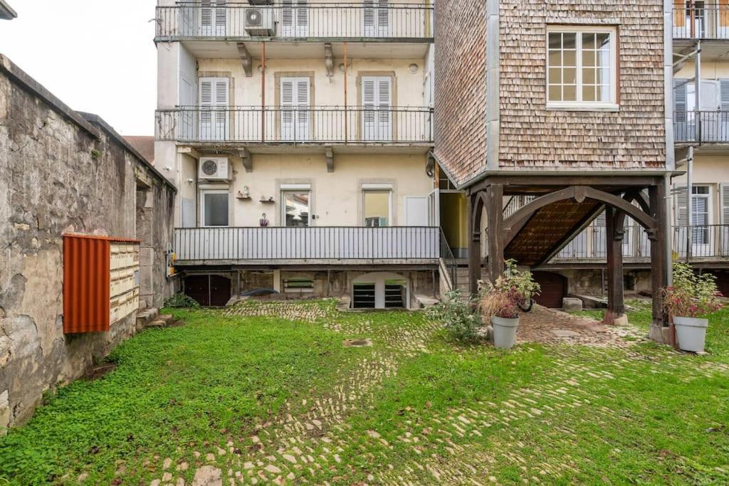 Superbe Appartement Avec Parking Gratuit Lons-le-Saunier Exterior photo